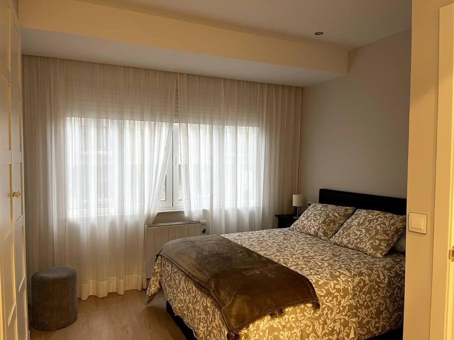 Piso En El Centro De Ferrol Recien Reformado. Apartment Exterior photo